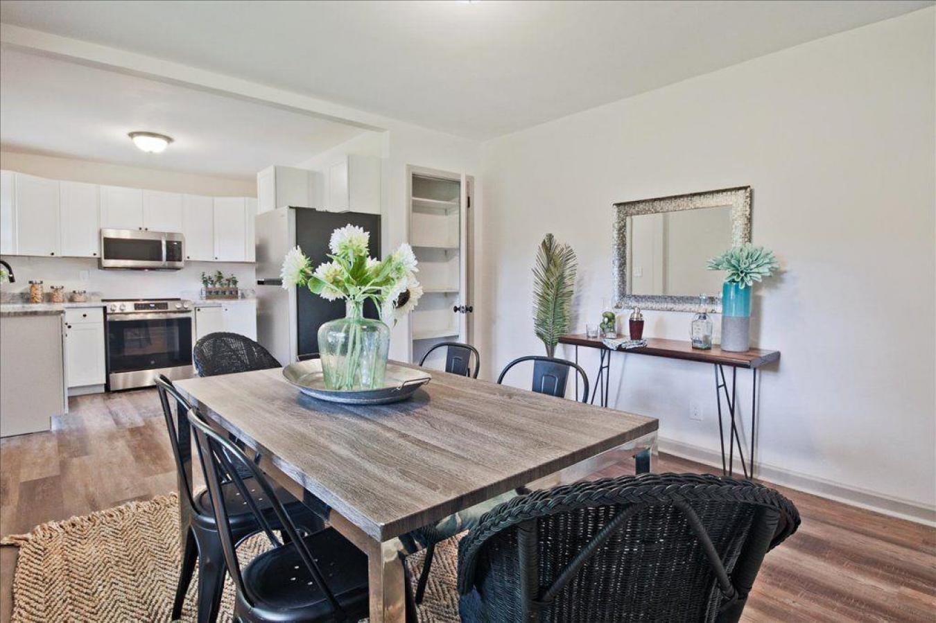 Smyrna, Cobb - GA, 30080, United States, 3 Bedrooms Bedrooms, ,2 BathroomsBathrooms,Residential,For Sale,1968595