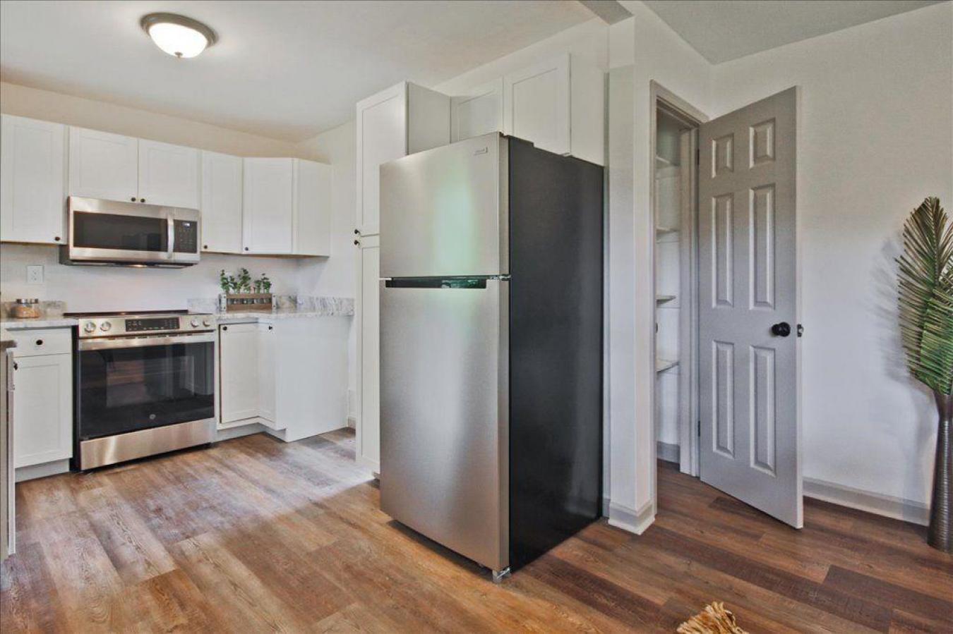 Smyrna, Cobb - GA, 30080, United States, 3 Bedrooms Bedrooms, ,2 BathroomsBathrooms,Residential,For Sale,1968595