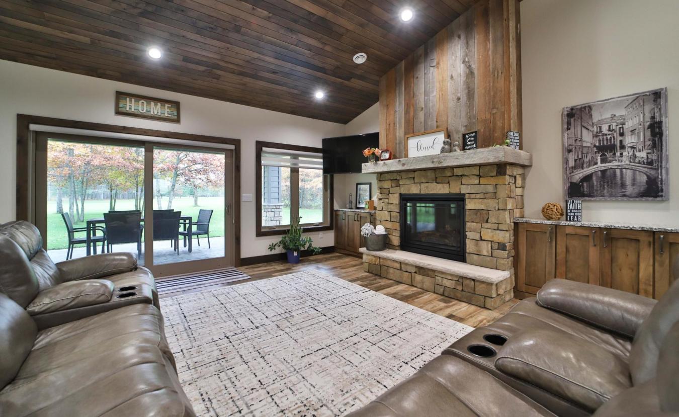 Menahga, Wadena, 56464, United States, 3 Bedrooms Bedrooms, ,4 BathroomsBathrooms,Residential,For Sale,1968594