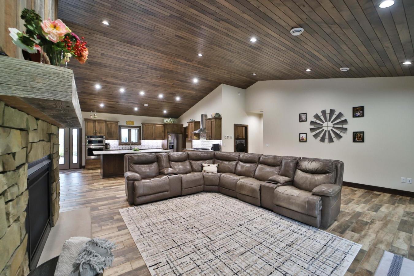 Menahga, Wadena, 56464, United States, 3 Bedrooms Bedrooms, ,4 BathroomsBathrooms,Residential,For Sale,1968594