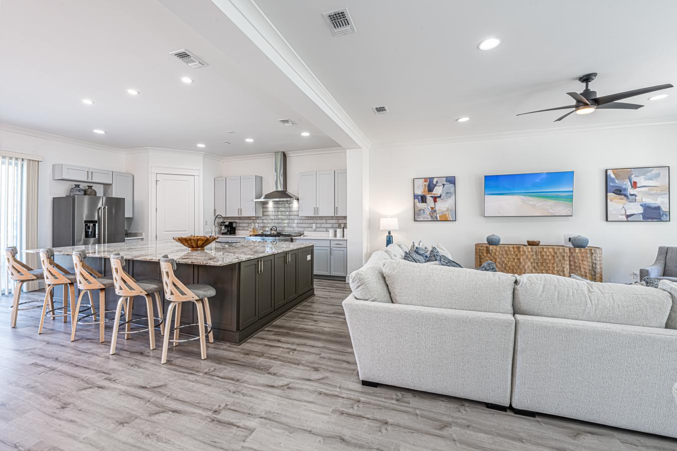 Destin, Florida, 32541, United States, 5 Bedrooms Bedrooms, ,4 BathroomsBathrooms,Residential,For Sale,1967412