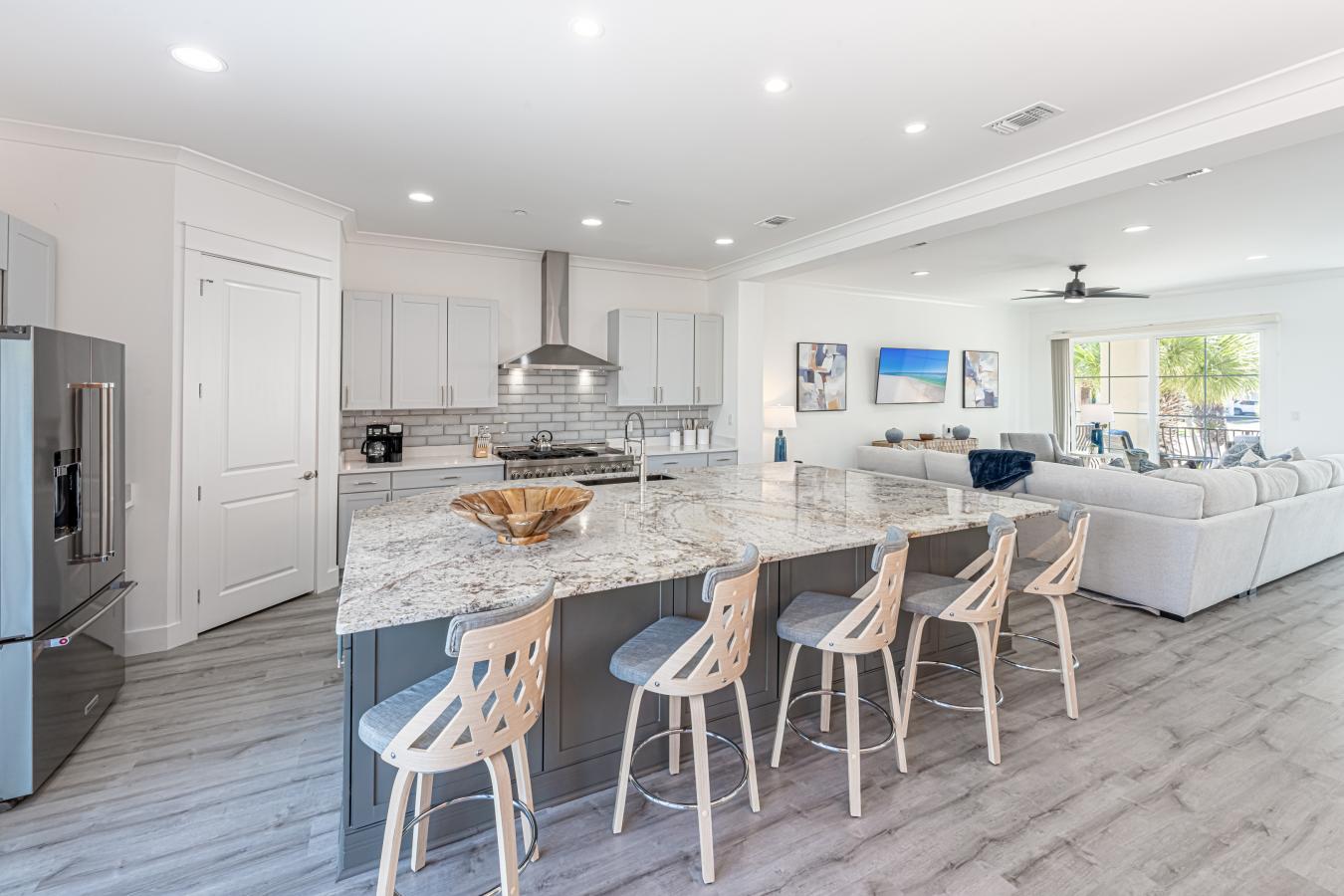 Destin, Florida, 32541, United States, 5 Bedrooms Bedrooms, ,4 BathroomsBathrooms,Residential,For Sale,1967412