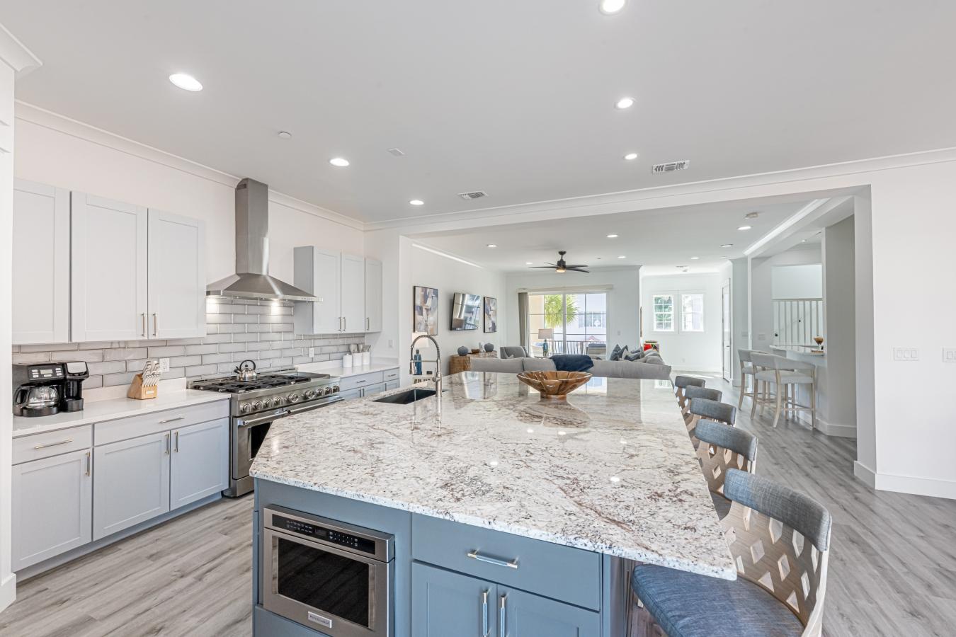 Destin, Florida, 32541, United States, 5 Bedrooms Bedrooms, ,4 BathroomsBathrooms,Residential,For Sale,1967412