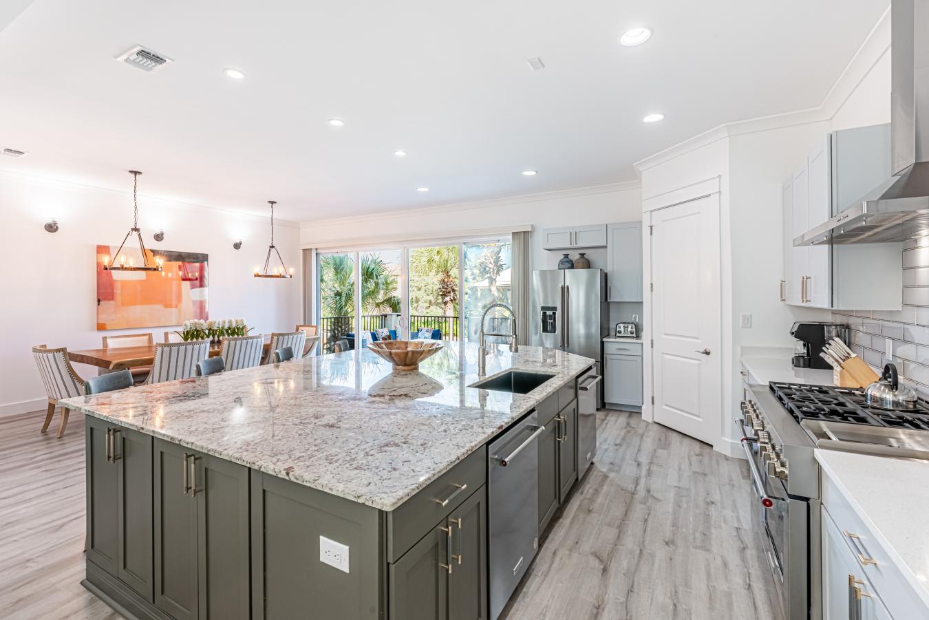 Destin, Florida, 32541, United States, 5 Bedrooms Bedrooms, ,4 BathroomsBathrooms,Residential,For Sale,1967412