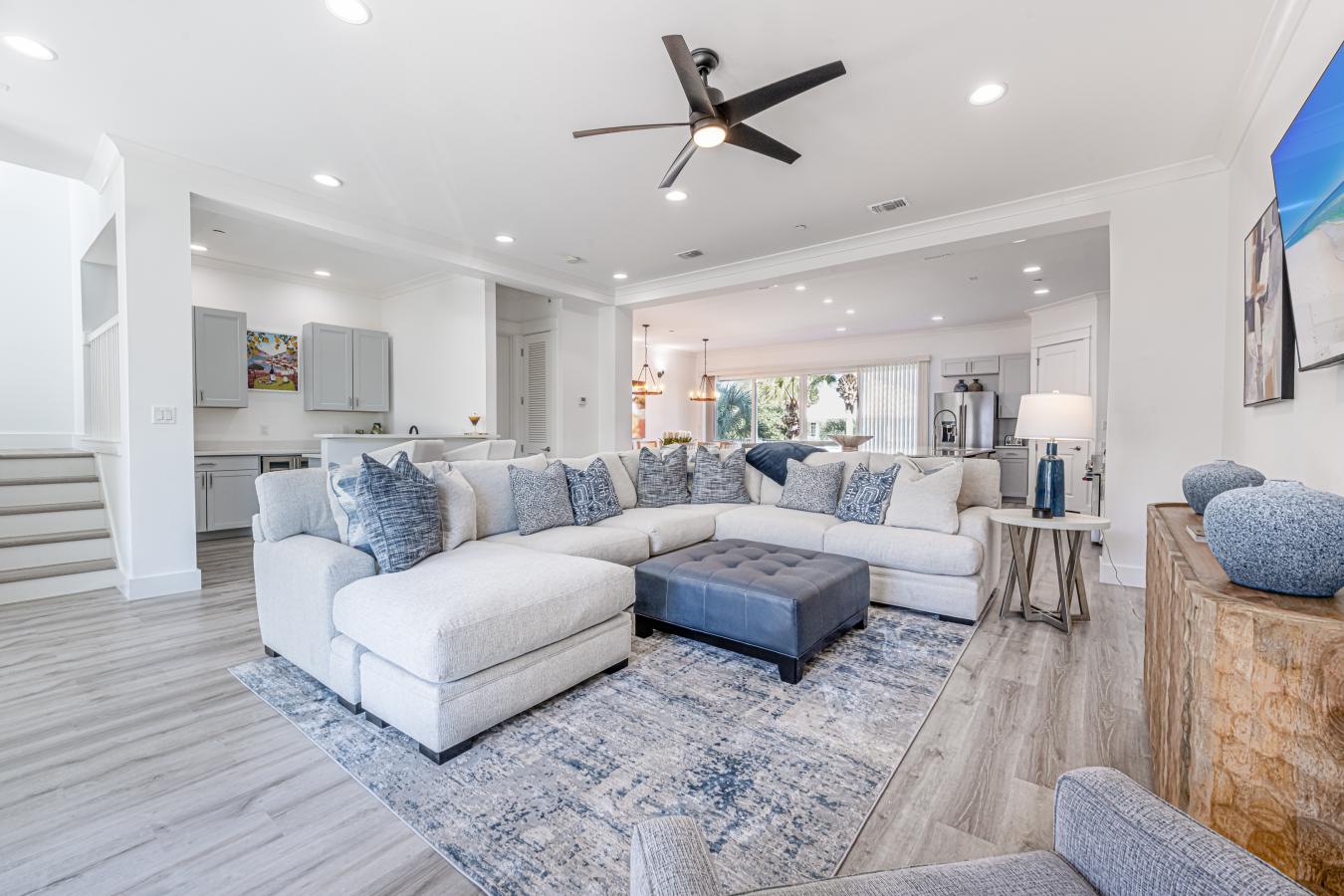 Destin, Florida, 32541, United States, 5 Bedrooms Bedrooms, ,4 BathroomsBathrooms,Residential,For Sale,1967412