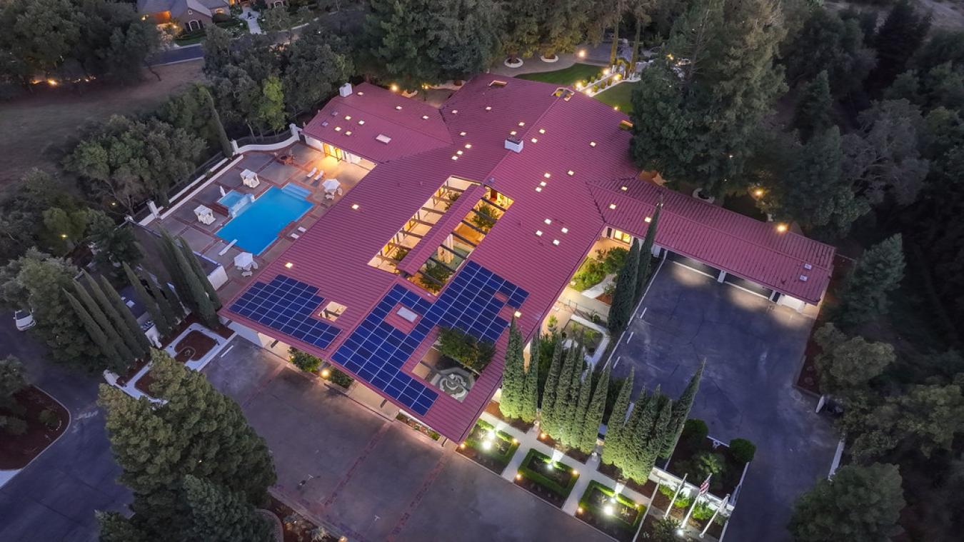 Carmichael, California, 95608, United States, 8 Bedrooms Bedrooms, ,8 BathroomsBathrooms,Residential,For Sale,1967410