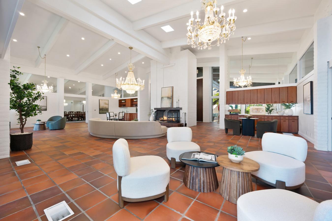 Carmichael, California, 95608, United States, 8 Bedrooms Bedrooms, ,8 BathroomsBathrooms,Residential,For Sale,1967410