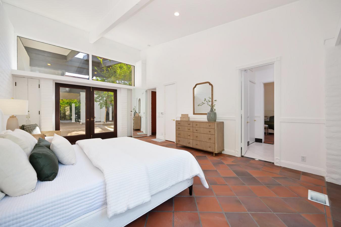 Carmichael, California, 95608, United States, 8 Bedrooms Bedrooms, ,8 BathroomsBathrooms,Residential,For Sale,1967410