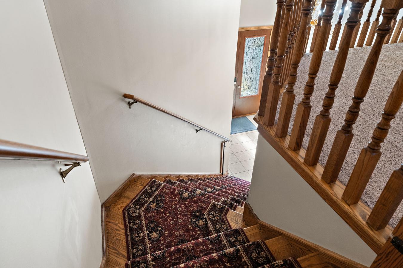 Munster, Lake, 46321, United States, 6 Bedrooms Bedrooms, ,4 BathroomsBathrooms,Residential,For Sale,1968581