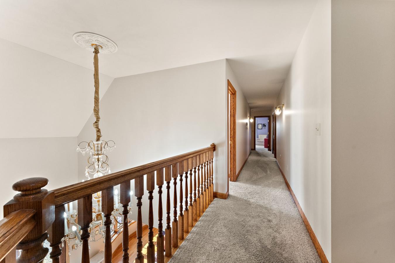 Munster, Lake, 46321, United States, 6 Bedrooms Bedrooms, ,4 BathroomsBathrooms,Residential,For Sale,1968581