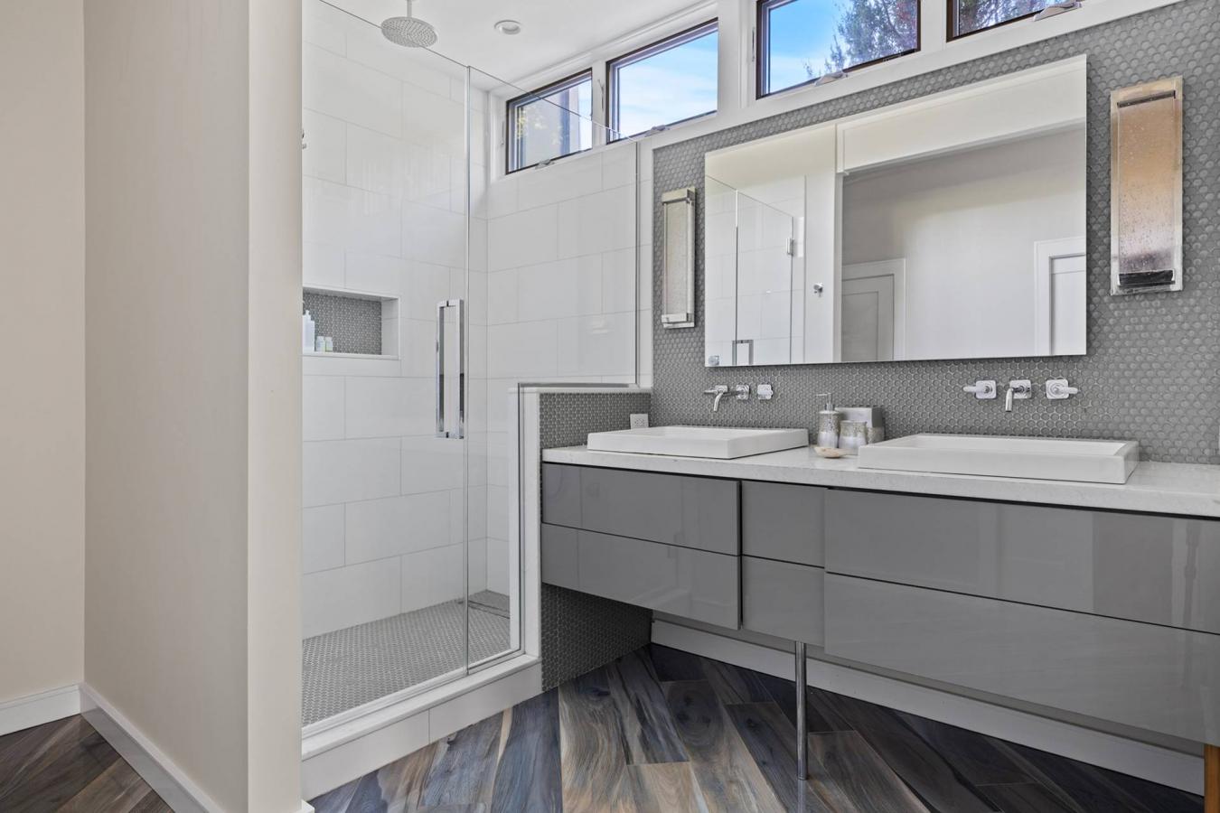 Water Mill, New York, 11976, United States, 4 Bedrooms Bedrooms, ,4 BathroomsBathrooms,Residential,For Sale,1968587