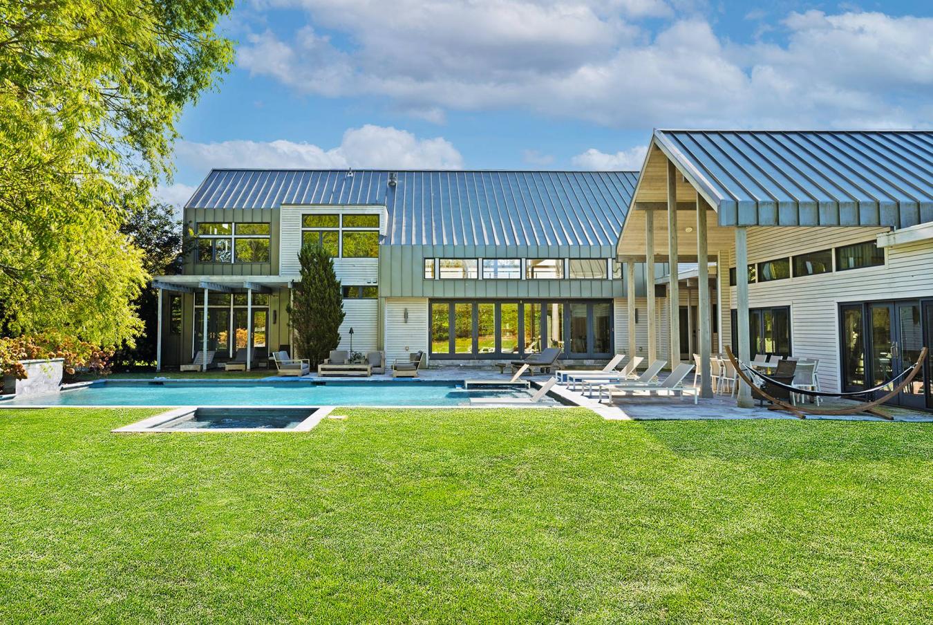 Water Mill, New York, 11976, United States, 4 Bedrooms Bedrooms, ,4 BathroomsBathrooms,Residential,For Sale,1968587