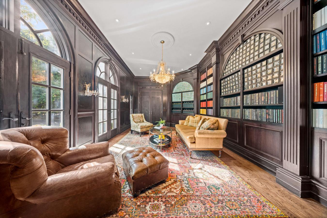 Toronto, ON, M3H 1E3, Canada, 5 Bedrooms Bedrooms, ,7 BathroomsBathrooms,Residential,For Sale,1968568