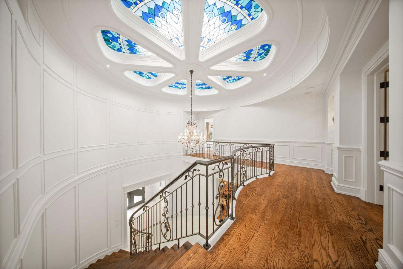 Toronto, ON, M3H 1E3, Canada, 5 Bedrooms Bedrooms, ,7 BathroomsBathrooms,Residential,For Sale,1968568