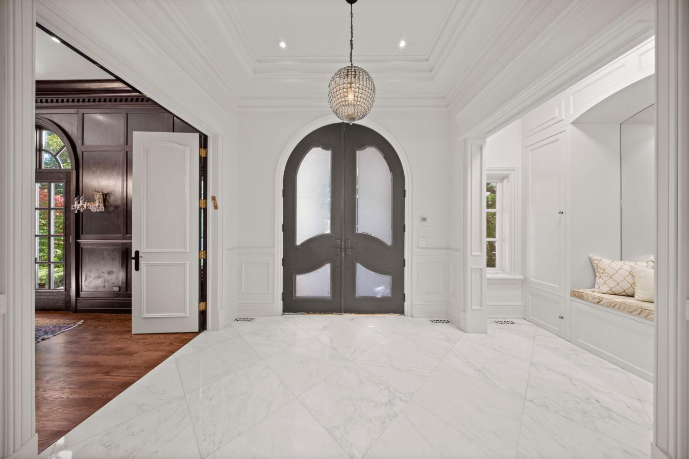 Toronto, ON, M3H 1E3, Canada, 5 Bedrooms Bedrooms, ,7 BathroomsBathrooms,Residential,For Sale,1968568