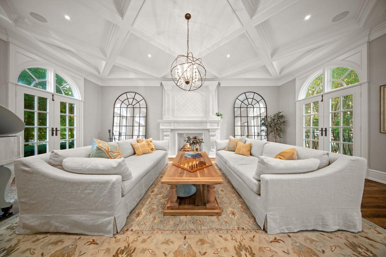 Toronto, ON, M3H 1E3, Canada, 5 Bedrooms Bedrooms, ,7 BathroomsBathrooms,Residential,For Sale,1968568