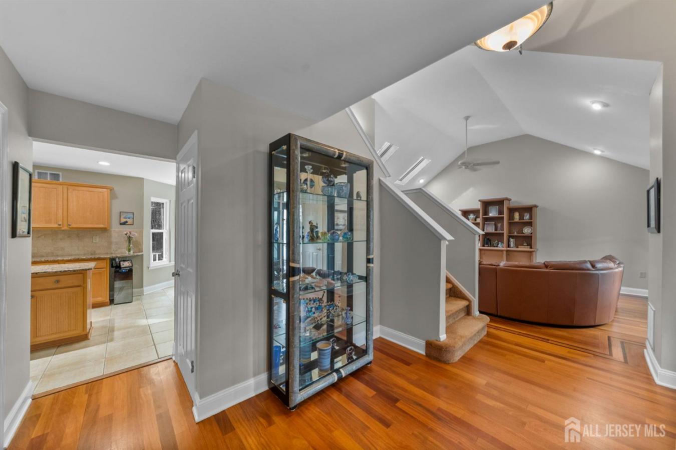 Morganville, Monmouth, 07751, United States, 4 Bedrooms Bedrooms, ,2 BathroomsBathrooms,Residential,For Sale,1968566