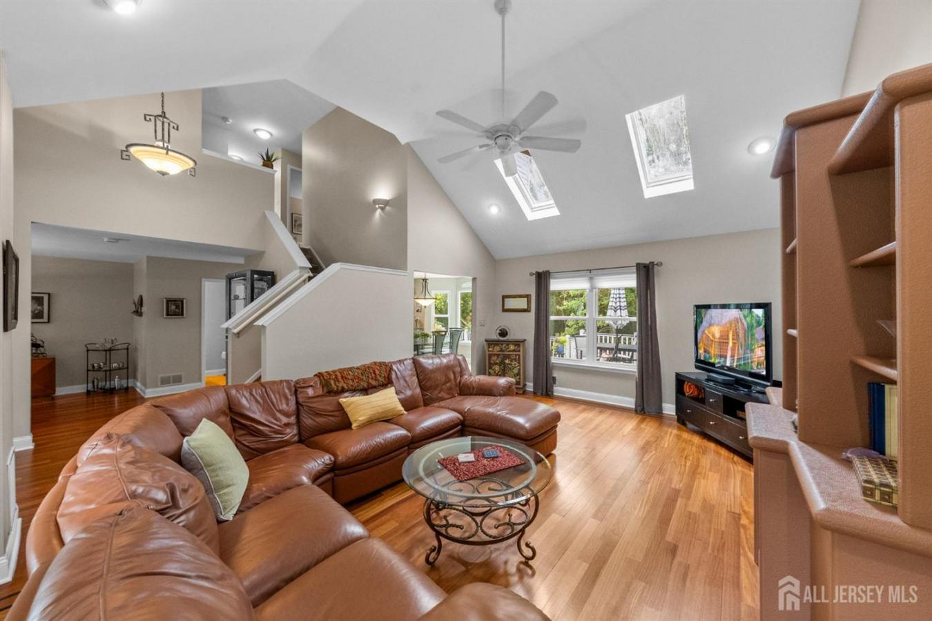 Morganville, Monmouth, 07751, United States, 4 Bedrooms Bedrooms, ,2 BathroomsBathrooms,Residential,For Sale,1968566