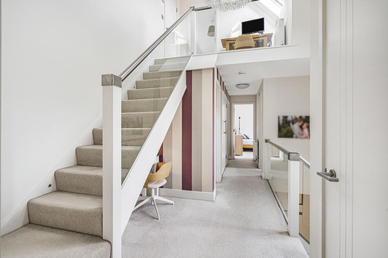 Caterham, Surrey, CR3 6FF, United Kingdom, 5 Bedrooms Bedrooms, ,3 BathroomsBathrooms,Residential,For Sale,1968563