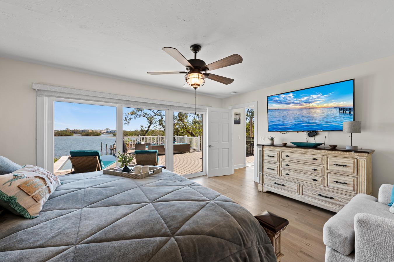 Osprey, Sarasota, 34229, United States, 3 Bedrooms Bedrooms, ,3 BathroomsBathrooms,Residential,For Sale,1987467