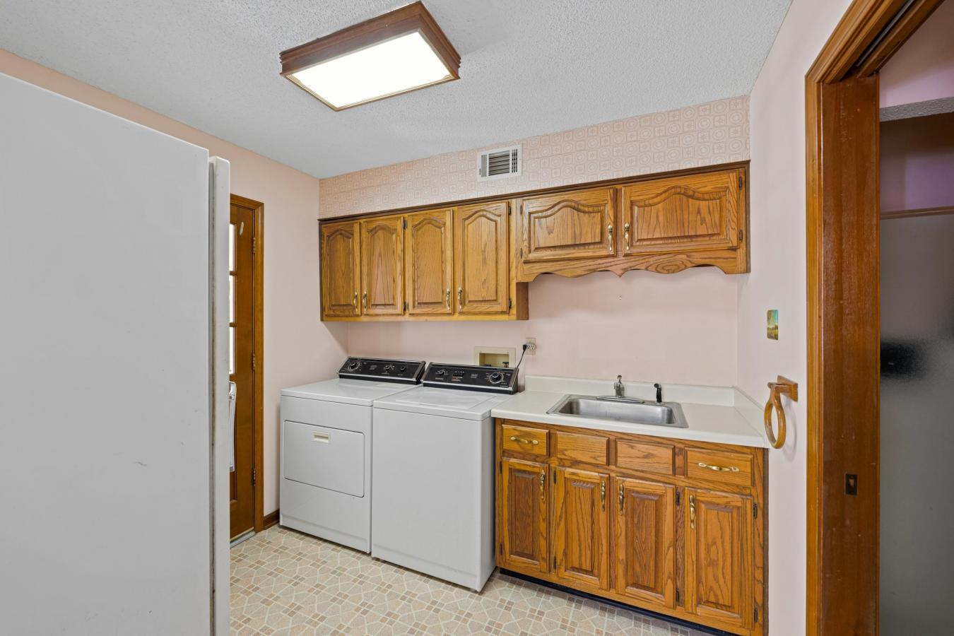 Rossville, Fayette, 38066, United States, 4 Bedrooms Bedrooms, ,4 BathroomsBathrooms,Residential,For Sale,1968564