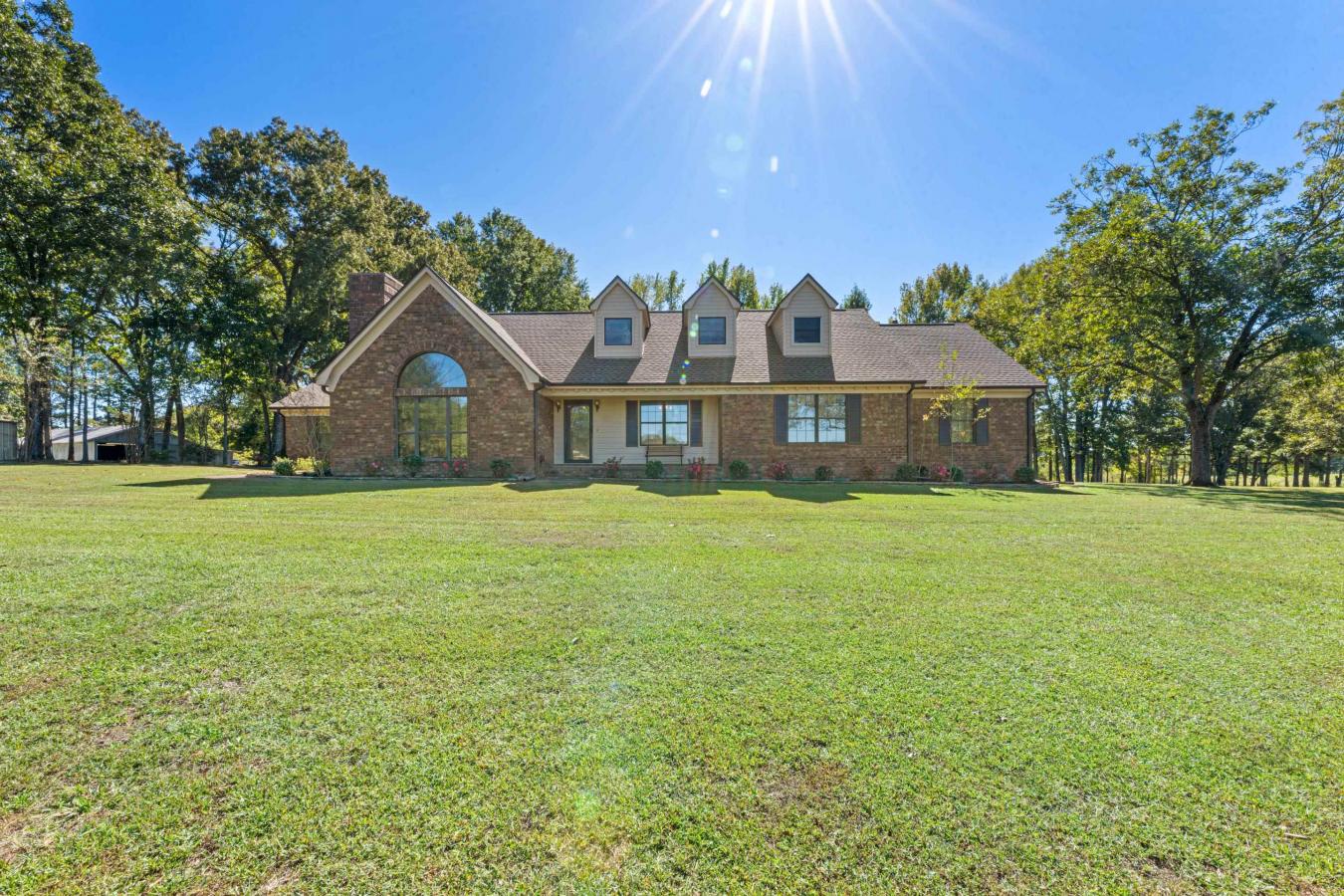 Rossville, Fayette, 38066, United States, 4 Bedrooms Bedrooms, ,4 BathroomsBathrooms,Residential,For Sale,1968564