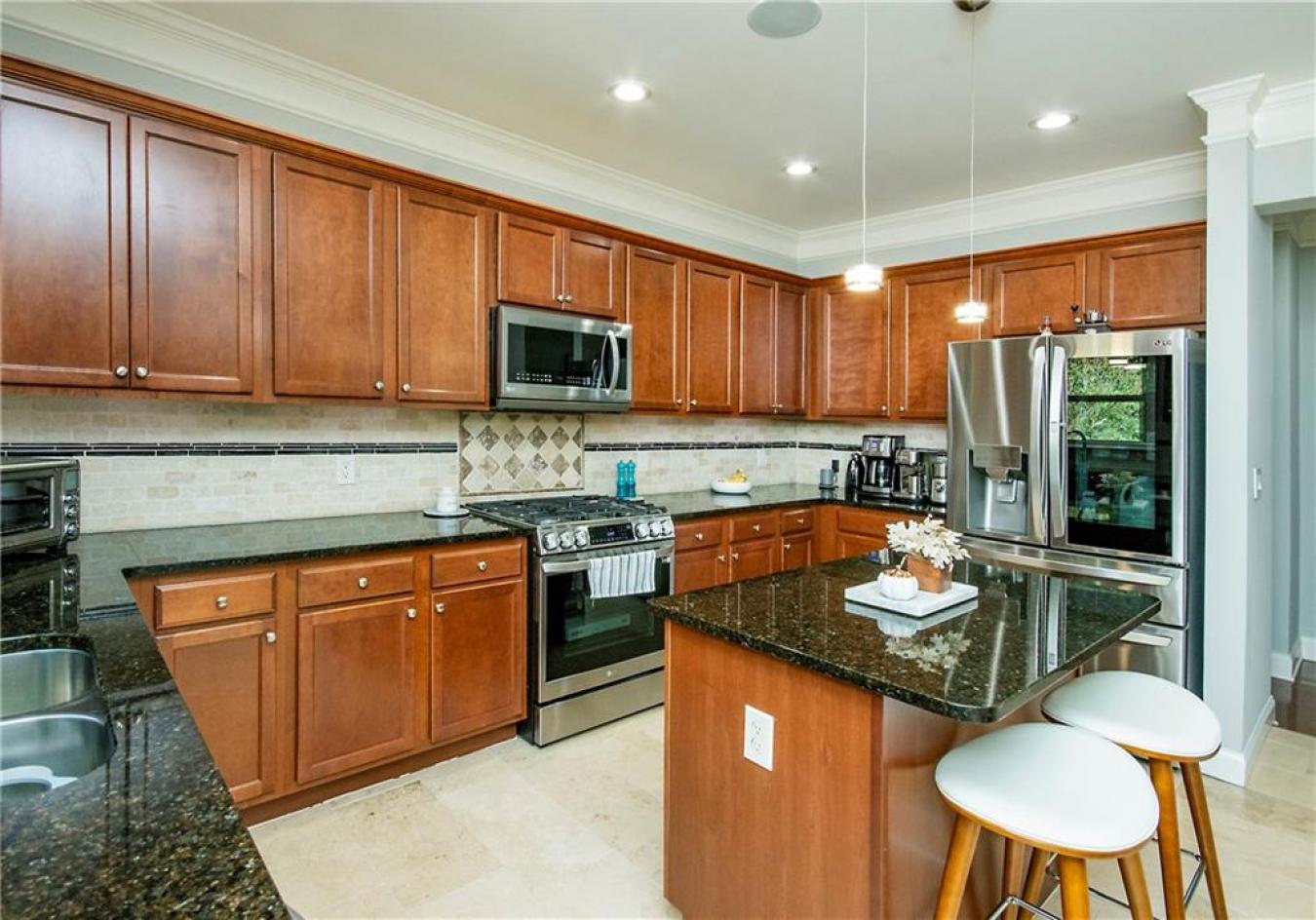 Alpharetta, Forsyth - GA, 30004, United States, 4 Bedrooms Bedrooms, ,2 BathroomsBathrooms,Residential,For Sale,1968562