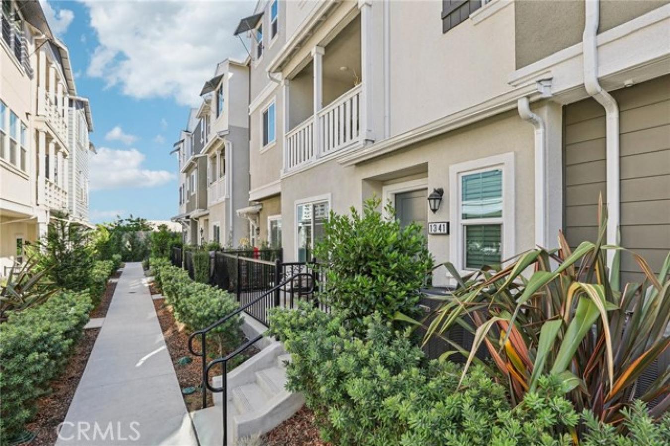 Carson, Los Angeles, 90746, United States, ,Residential,For Sale,1968561