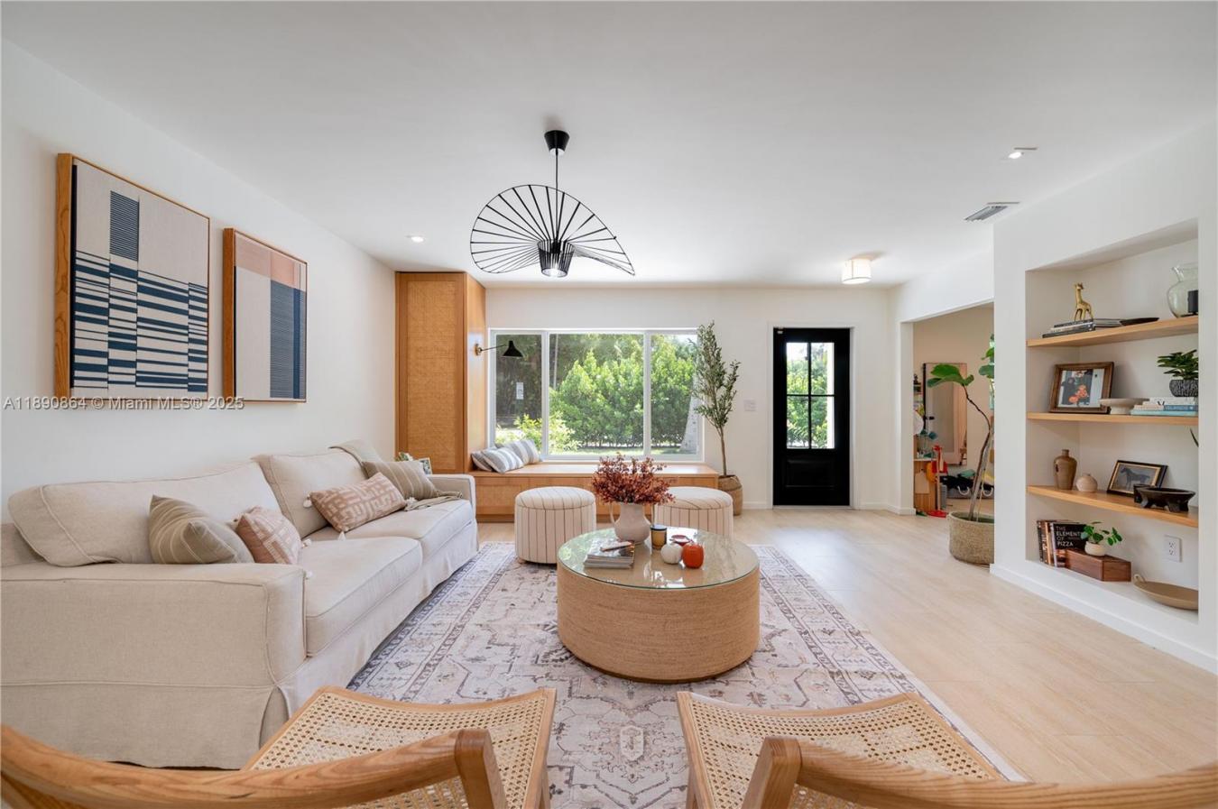 South Miami, Miami-Dade County, 33155, United States, 4 Bedrooms Bedrooms, ,3 BathroomsBathrooms,Residential,For Sale,1968558