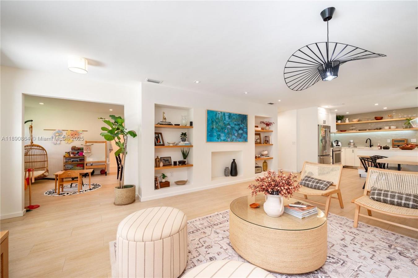 South Miami, Miami-Dade County, 33155, United States, 4 Bedrooms Bedrooms, ,3 BathroomsBathrooms,Residential,For Sale,1968558