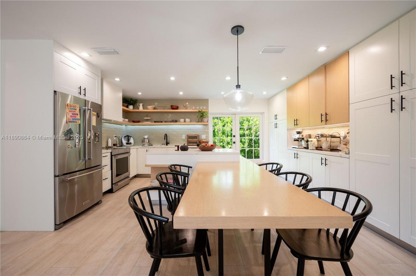 South Miami, Miami-Dade County, 33155, United States, 4 Bedrooms Bedrooms, ,3 BathroomsBathrooms,Residential,For Sale,1968558