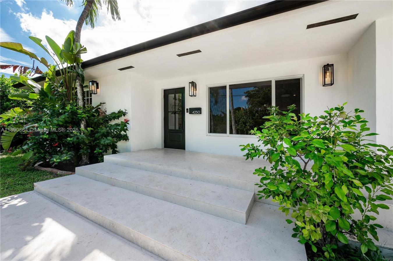 South Miami, Miami-Dade County, 33155, United States, 4 Bedrooms Bedrooms, ,3 BathroomsBathrooms,Residential,For Sale,1968558