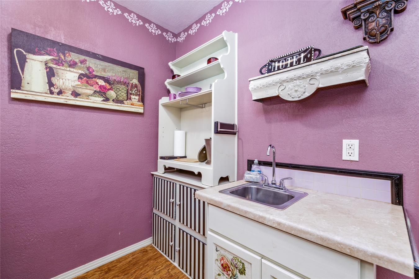 Christoval, Tom Green, 76935, United States, 6 Bedrooms Bedrooms, ,6 BathroomsBathrooms,Residential,For Sale,1968557