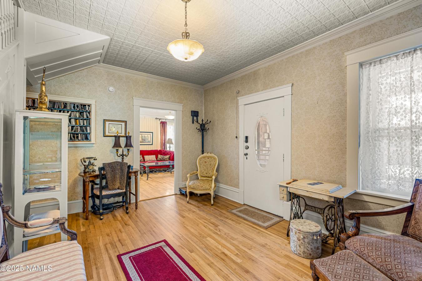 Flagstaff, Coconino, 86001, United States, 5 Bedrooms Bedrooms, ,4 BathroomsBathrooms,Residential,For Sale,1968555