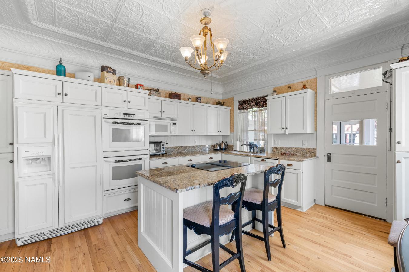 Flagstaff, Coconino, 86001, United States, 5 Bedrooms Bedrooms, ,4 BathroomsBathrooms,Residential,For Sale,1968555