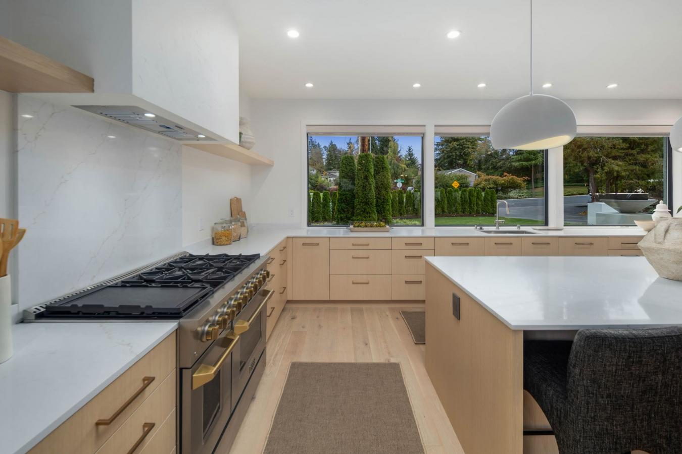 Normandy Park, King, 98166, United States, 5 Bedrooms Bedrooms, ,4 BathroomsBathrooms,Residential,For Sale,1968553