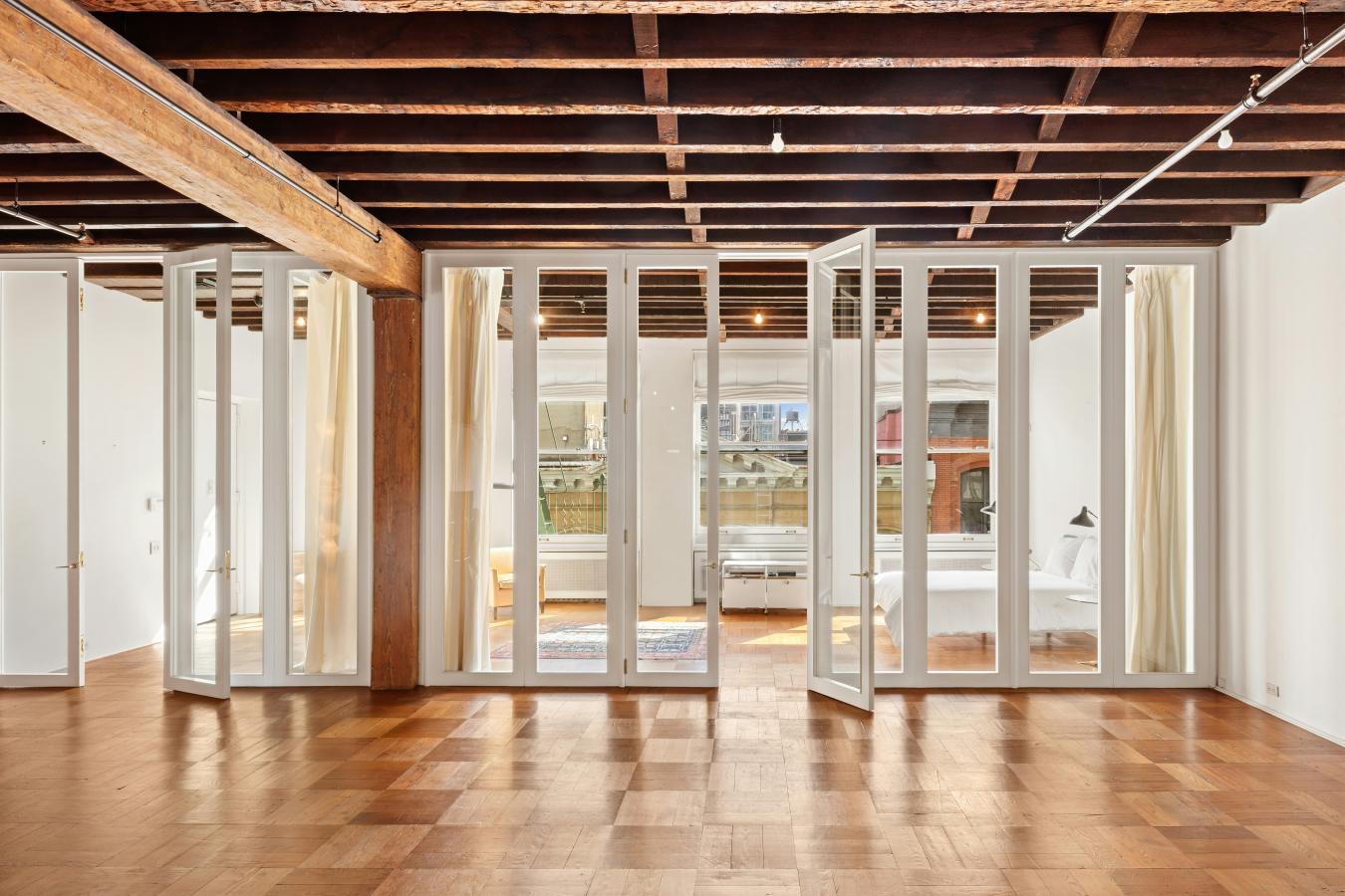 Soho, New York, 10012, United States, 1 Bedroom Bedrooms, ,2 BathroomsBathrooms,Residential,For Sale,1968550