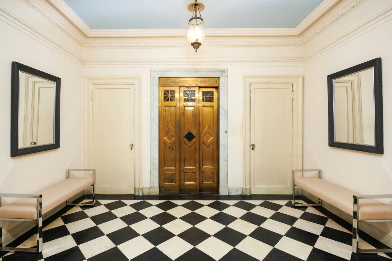 New York, New York, 10021, United States, 4 Bedrooms Bedrooms, ,3 BathroomsBathrooms,Residential,For Sale,1968547