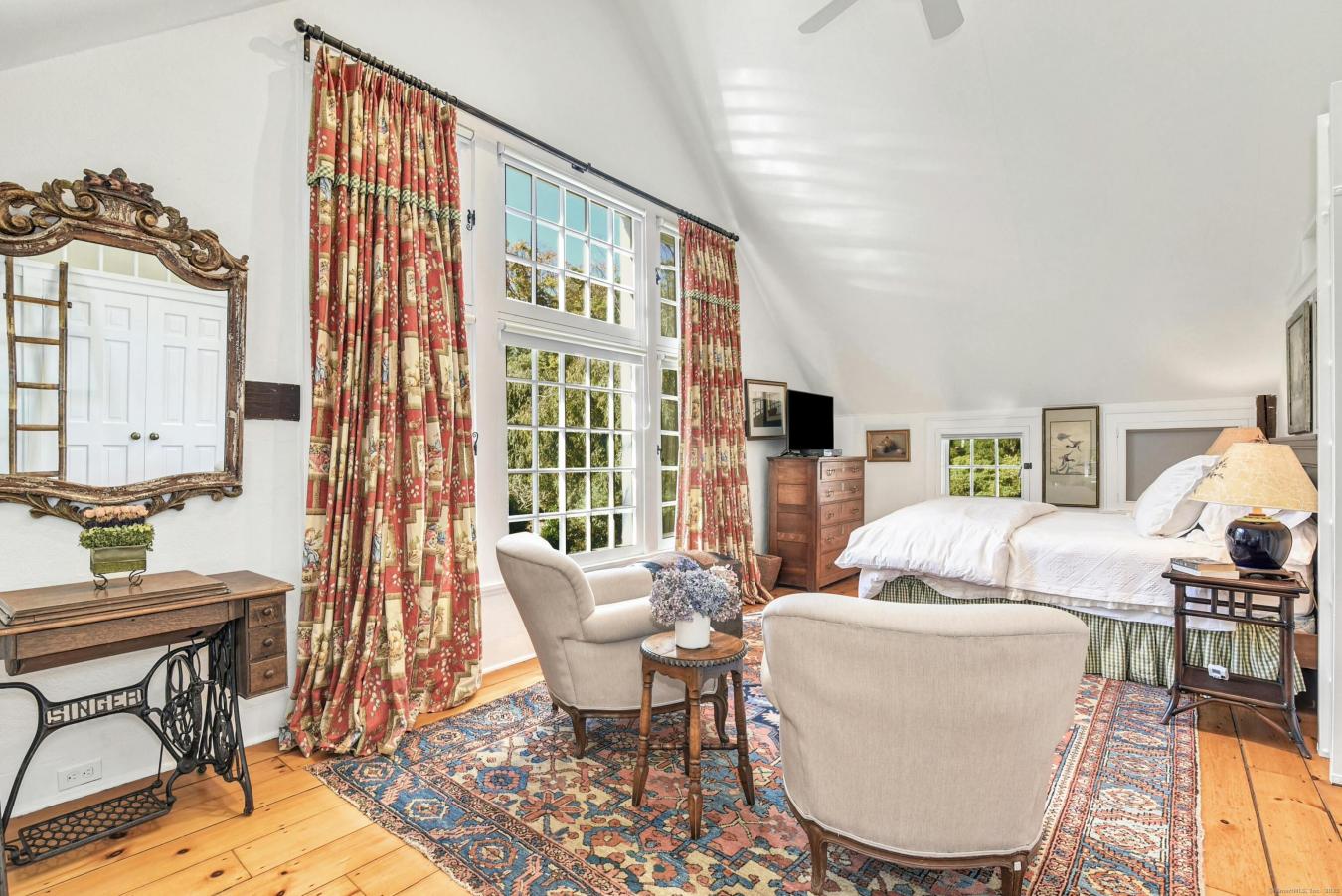 New Canaan, Connecticut, 06840, United States, 4 Bedrooms Bedrooms, ,3 BathroomsBathrooms,Residential,For Sale,1968546