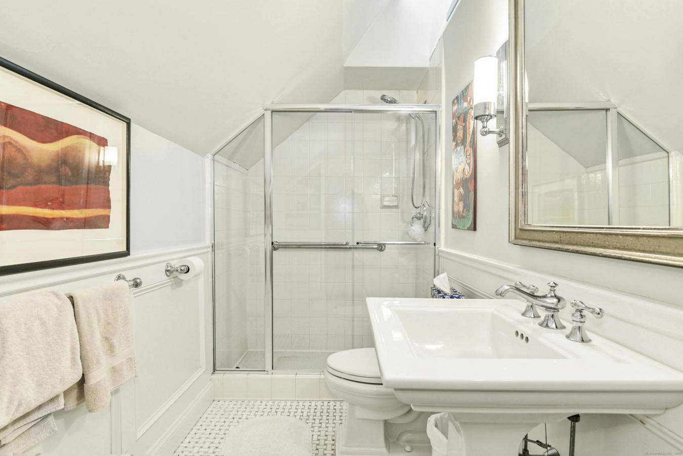 New Canaan, Connecticut, 06840, United States, 4 Bedrooms Bedrooms, ,3 BathroomsBathrooms,Residential,For Sale,1968546