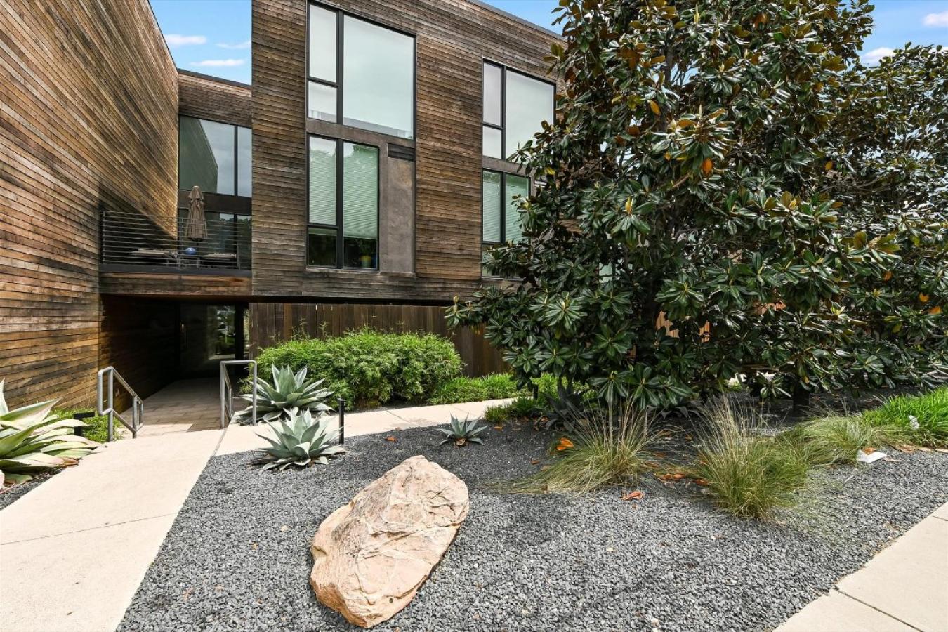 Austin, Travis, 78703, United States, 3 Bedrooms Bedrooms, ,2 BathroomsBathrooms,Residential,For Sale,1969980