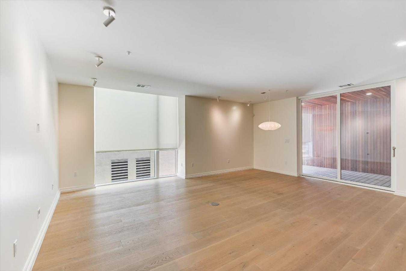 Austin, Travis, 78703, United States, 3 Bedrooms Bedrooms, ,2 BathroomsBathrooms,Residential,For Sale,1969980