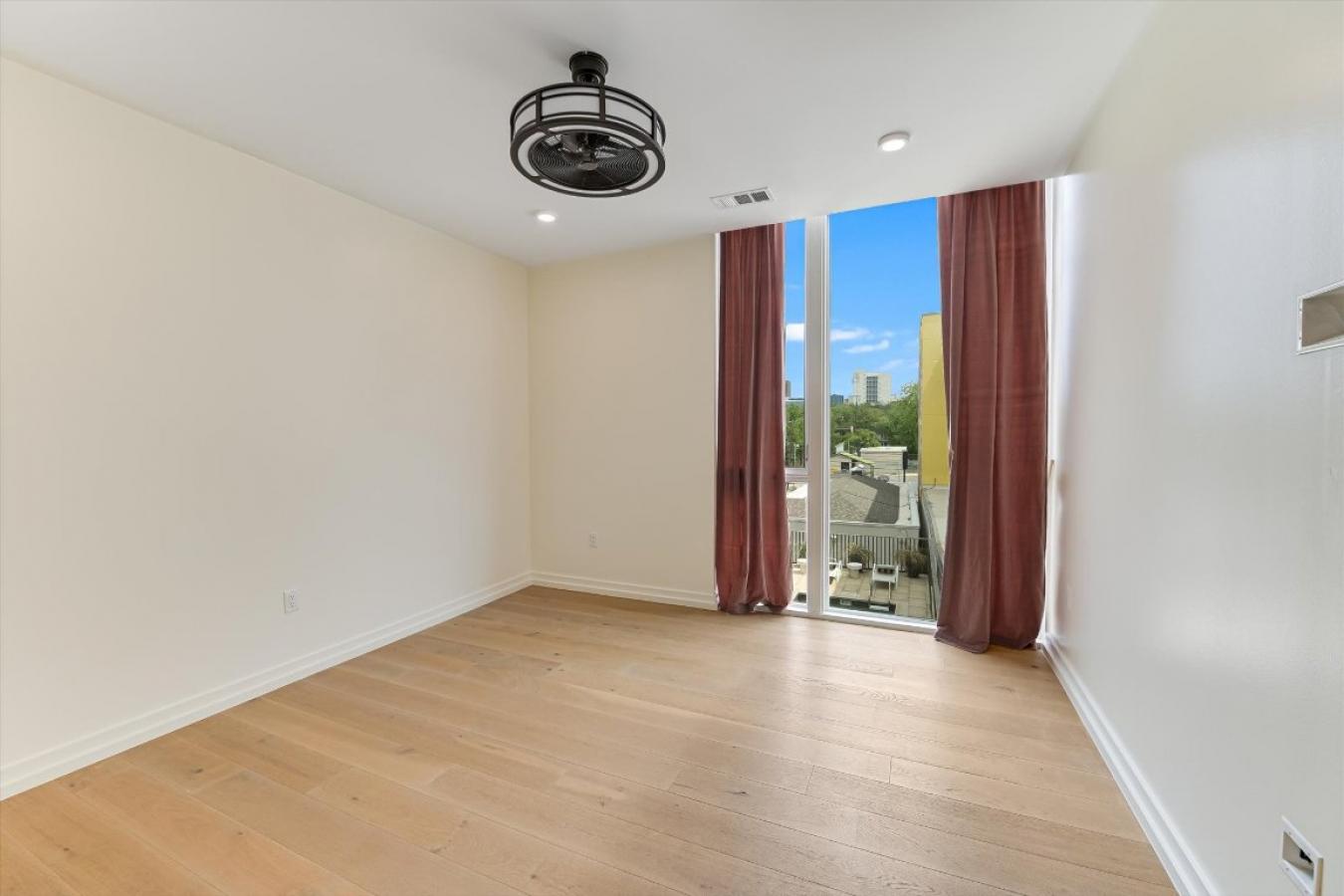 Austin, Travis, 78703, United States, 3 Bedrooms Bedrooms, ,2 BathroomsBathrooms,Residential,For Sale,1969980