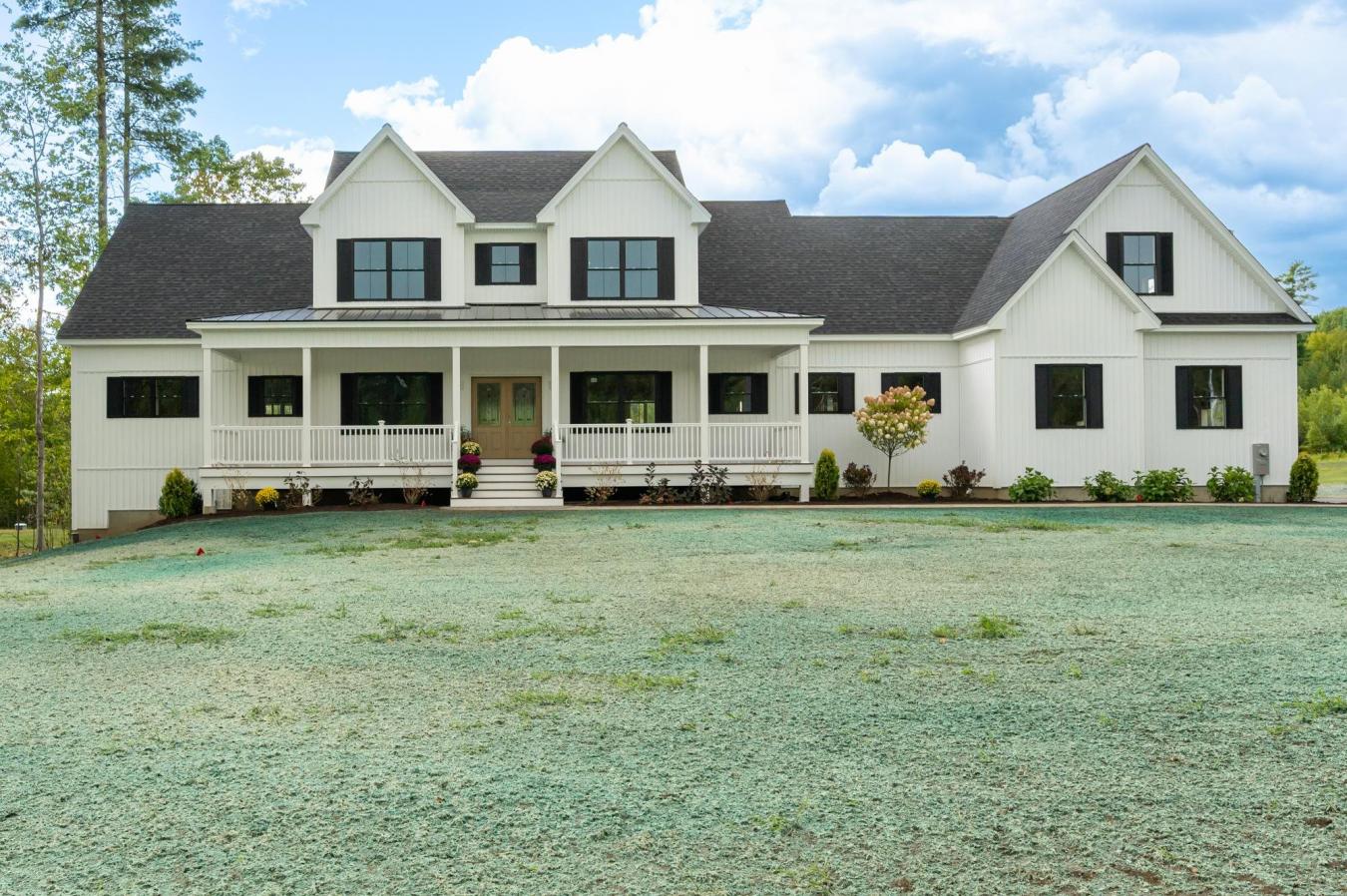 Chester, New Hampshire, 03036, United States, 4 Bedrooms Bedrooms, ,3 BathroomsBathrooms,Residential,For Sale,1969714