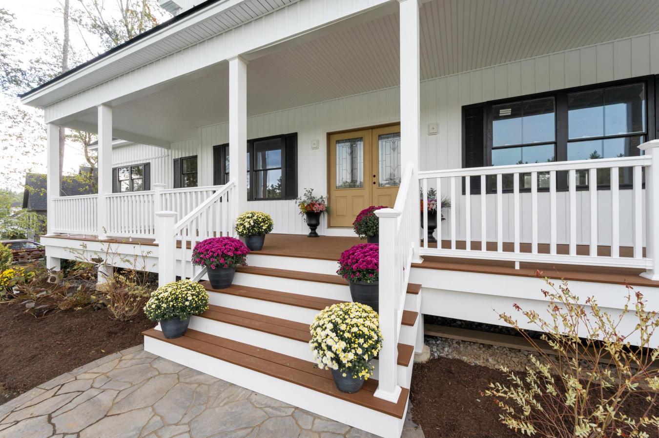 Chester, New Hampshire, 03036, United States, 4 Bedrooms Bedrooms, ,3 BathroomsBathrooms,Residential,For Sale,1969714