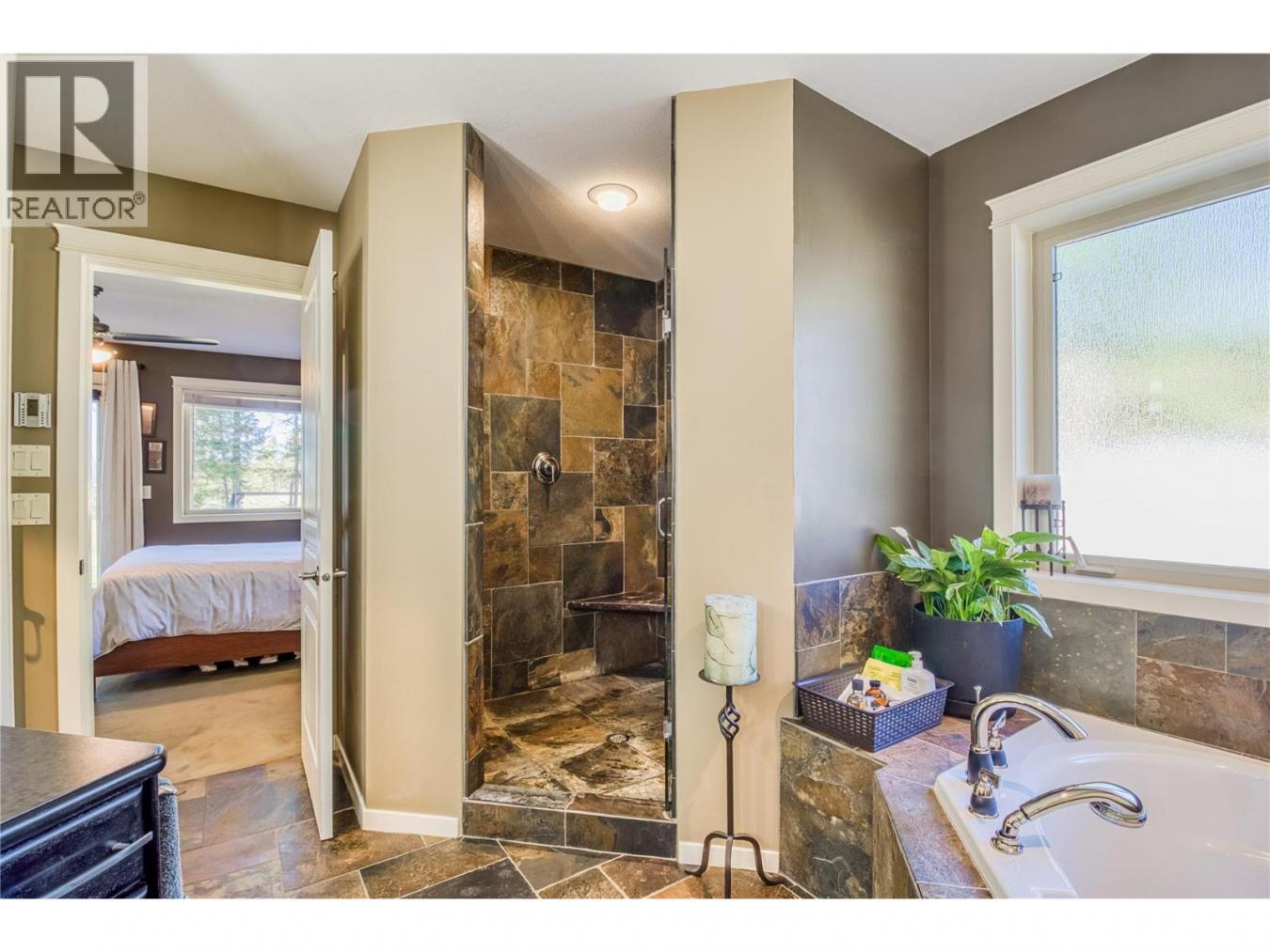 Lake Country, BC, V4V2K7, Canada, ,Residential,For Sale,1969712