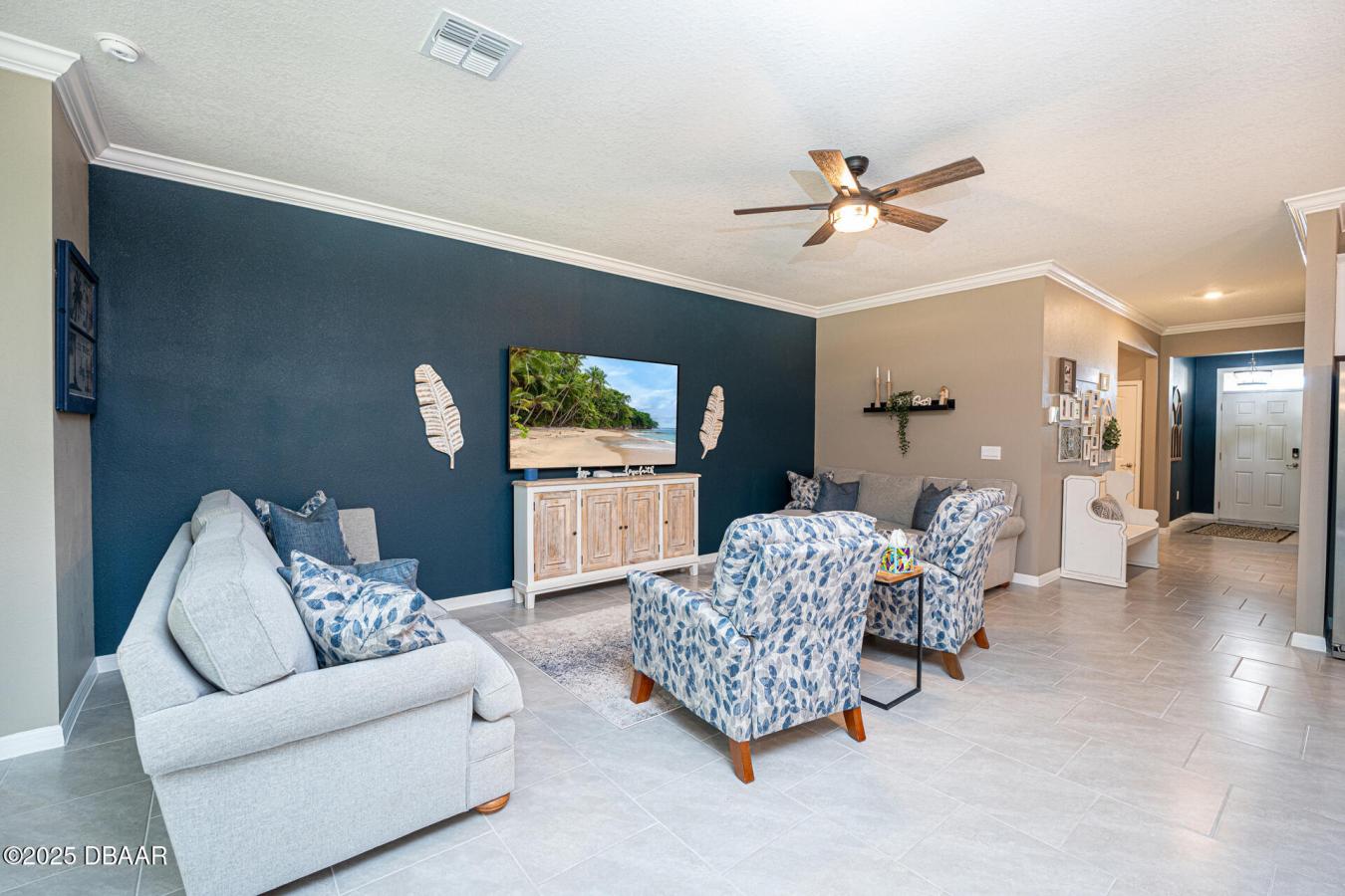 Welcome to your next chapter at 5 Crane Field Road, nestled in the sou – image 7