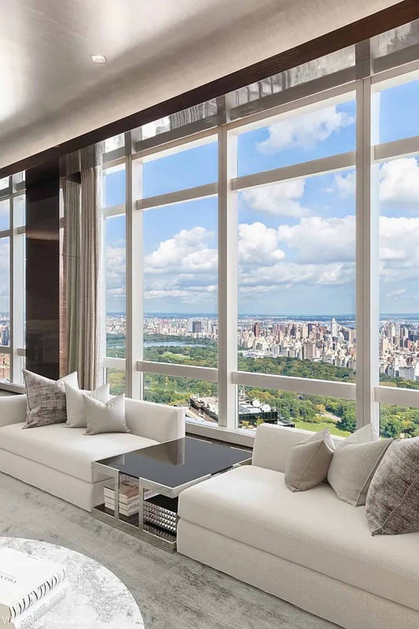 New York, New York, 10019, United States, 5 Bedrooms Bedrooms, ,6 BathroomsBathrooms,Residential,For Sale,1969976