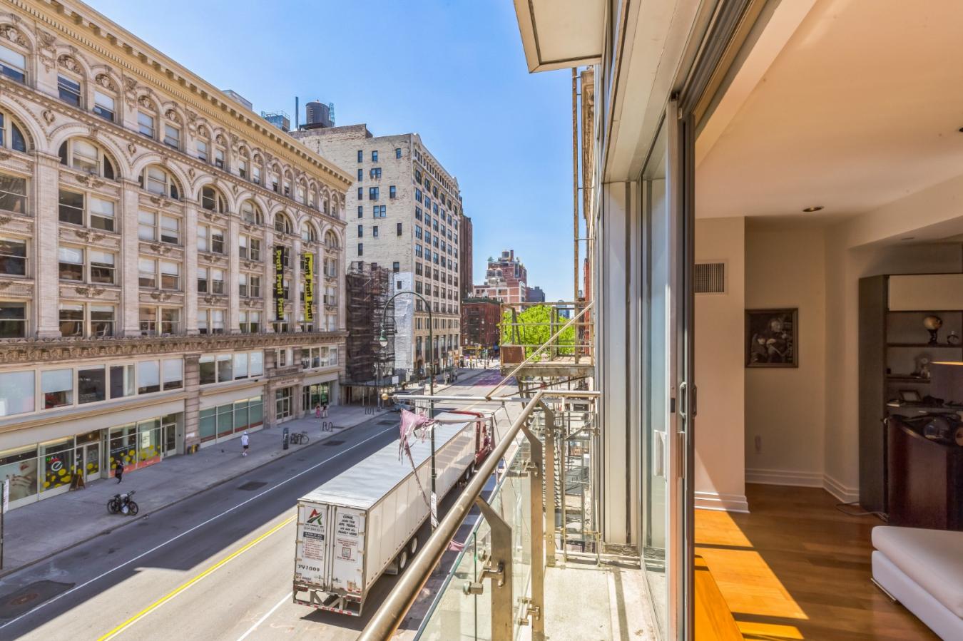 New York, New York, 10011, United States, 2 Bedrooms Bedrooms, ,2 BathroomsBathrooms,Residential,For Sale,1969975