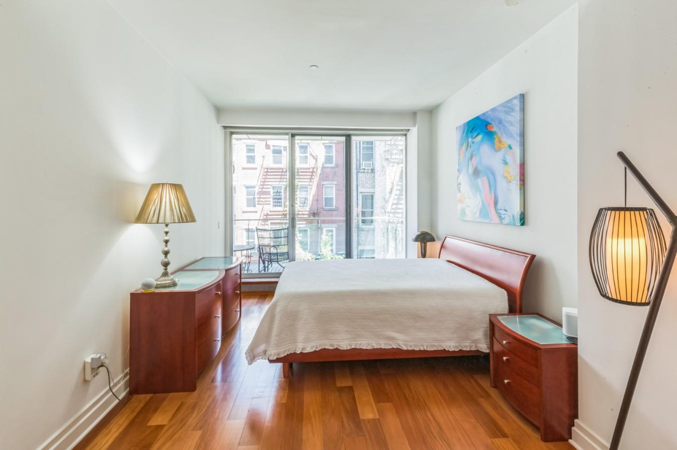 New York, New York, 10011, United States, 2 Bedrooms Bedrooms, ,2 BathroomsBathrooms,Residential,For Sale,1969975